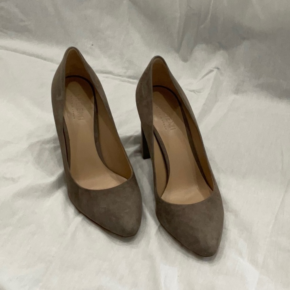 M. Gemi Brown Suede Heels